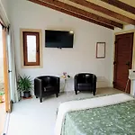 El Cornical Luxury